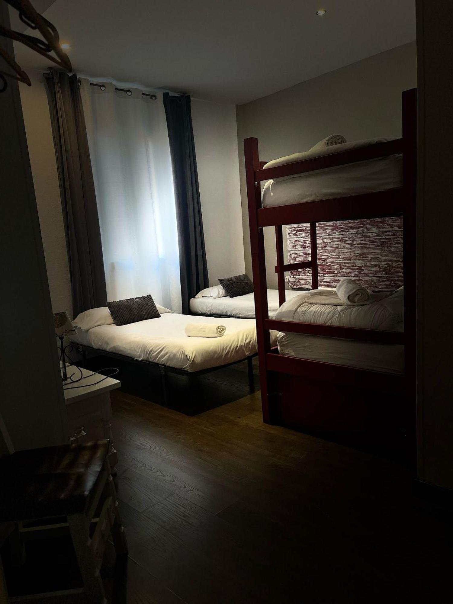 Auberge de jeunesse Oasis Backpackers' Tolède Extérieur photo